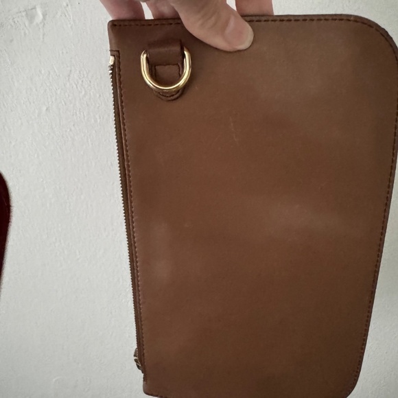 GUCCI MONOGRAM CANVAS TOTE WITH GUCCI POUCH!! - Picture 4 of 4